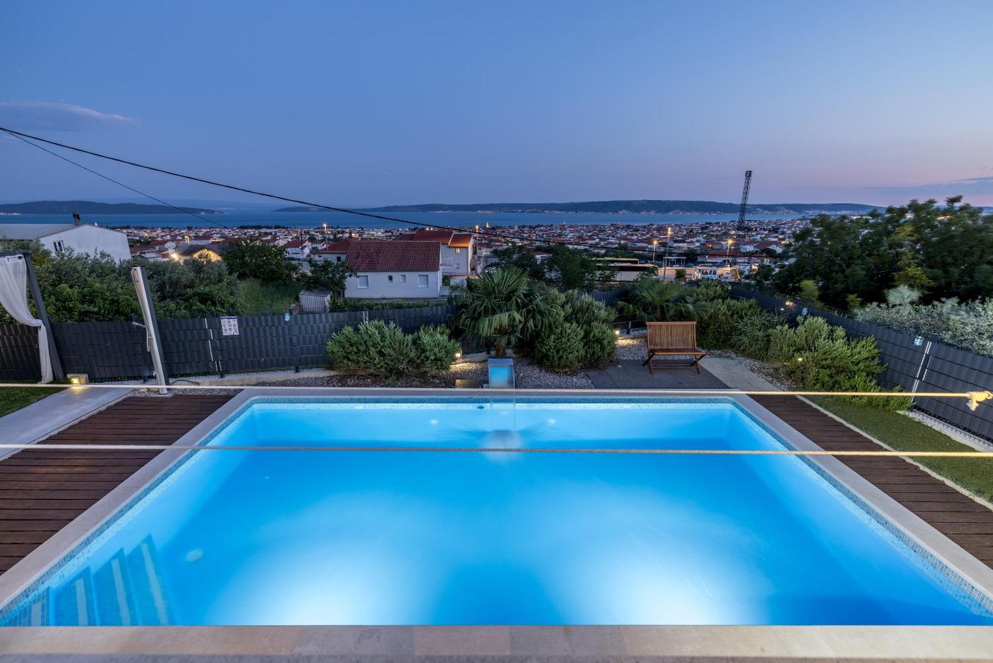 Sun Castle Holiday House Babic Kaštel Stari Εξωτερικό φωτογραφία